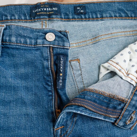 Lucky Brand Jeans Mens 36X30 Blue 363 Straight Classic Medium Wash - Picture 5 of 14